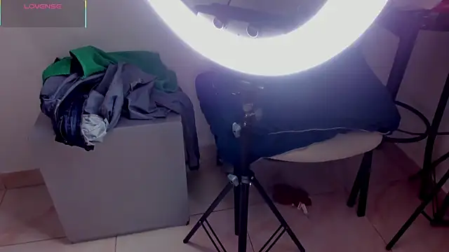 Latrellx7 Show Webcam