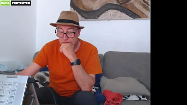 Онлайн чат XXX bluedae1