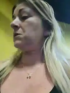 NikkiBlisss webcam show