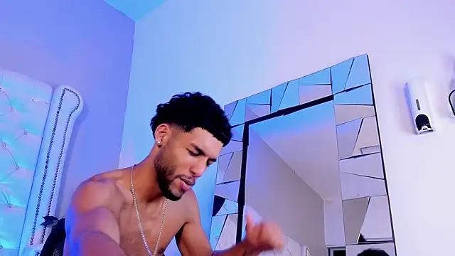 Chat +18 de Thiagoferreti ao vivo