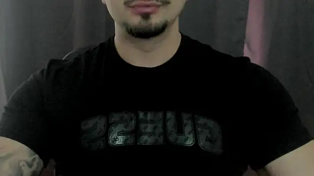 Chat +18 de TONYWILSONN ao vivo