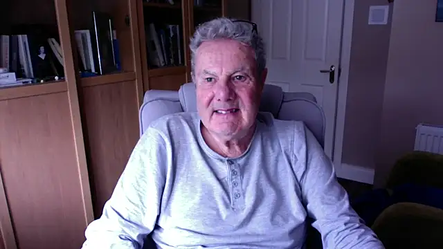 Chat +18 de Oldpistolpete ao vivo