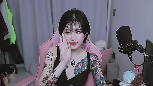 MISA_02のライブXXXチャット