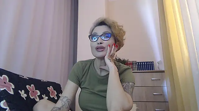 JADAPink___のライブXXXチャット