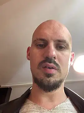 AssHunter4k webkamerás műsora