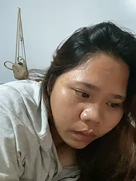 دردشة _UrSingleMamiBella_ الجنسية المباشرة