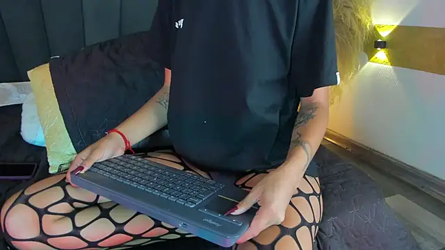 MarcoAndAllice's Webcam Show