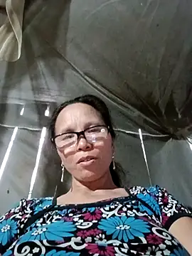 Tina6886 라이브 XXX 채팅