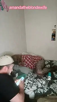 amandatheblondewife 网络视讯表演