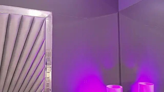 HatsaJones' Live XXX Chat