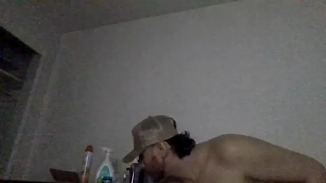 Show Webcam de TallHungandCloudy69