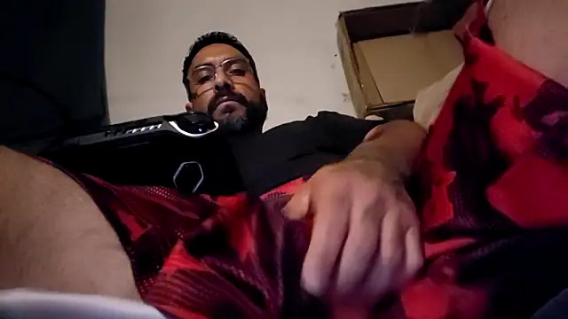 Forbidden_daddy: вебкам-шоу