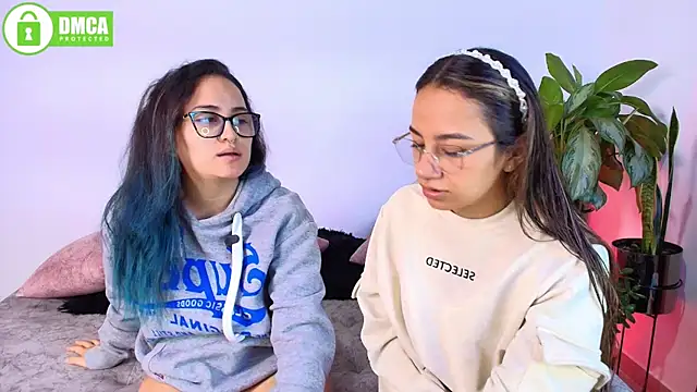 Jules_n_Gia webkamerás műsora