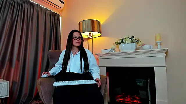 AvalonWest Live XXX Chat