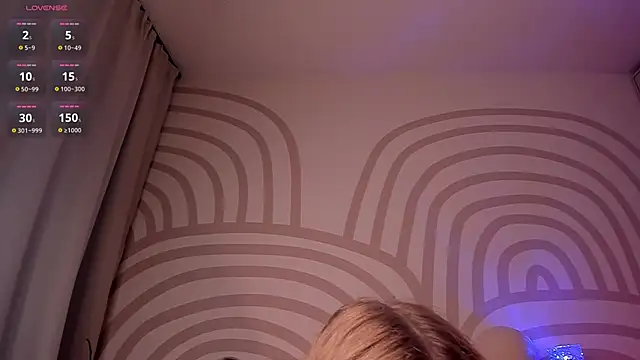 SerrenaAa Pertunjukan Webcam