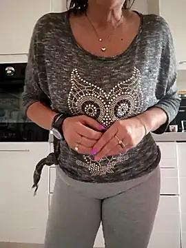 Lovmora Live XXX-Chat