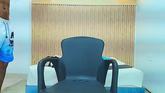 LUCA_TURNER webkamerás műsora