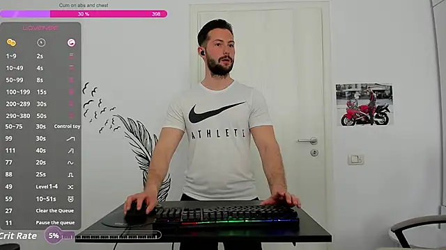 ZackFraser's Live XXX Chat