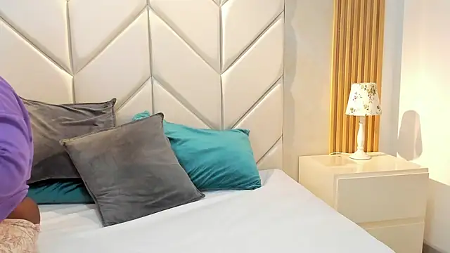 Chat +18 de EmmaBrantt ao vivo