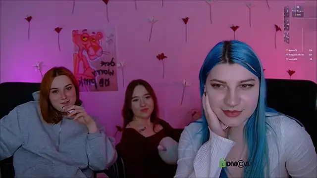 Show modela pure_radiance1 na web-kameri