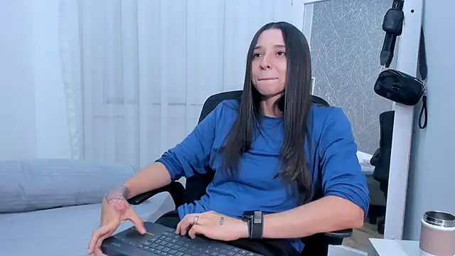 ViictoriiaSaenz's Live XXX Chat