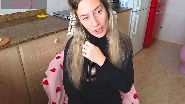 Lunamix's Live XXX Chat