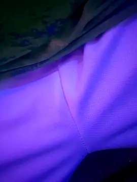 chronic_vibez: διαδικτυακό σόου στην κάμερα