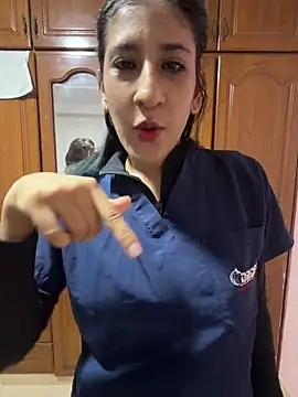 Chatroom XXX en direct de Violet_rousse7