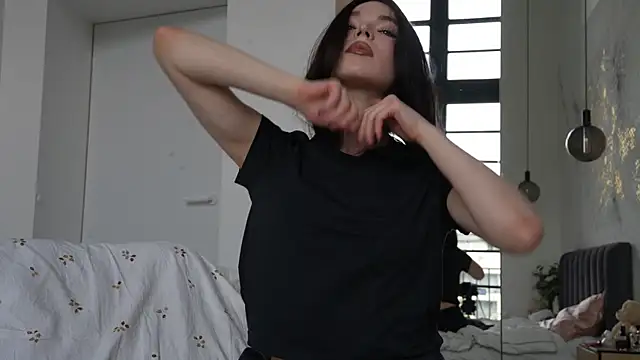 ibiddi Adlı Modelin Canlı XXX Sohbeti