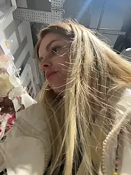 HarrietDartn Live XXX chat