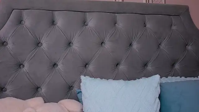 Živý XXX chat LucyAddison