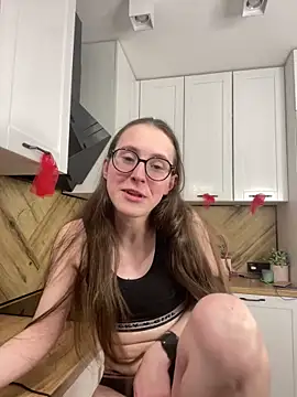 MartiniiSelenna's Live XXX Chat