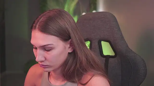 دردشة Sweet_Emilya الجنسية المباشرة