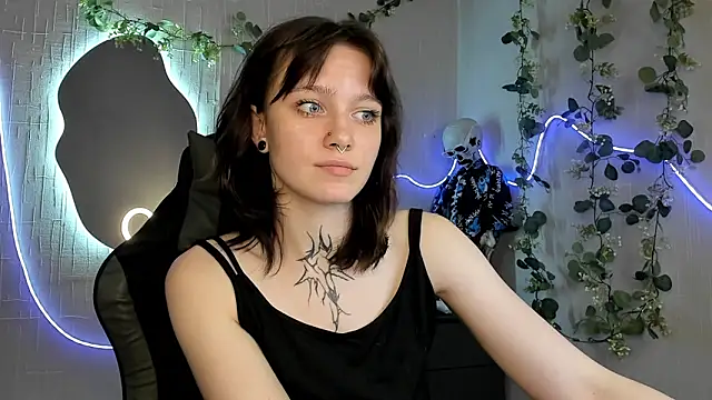 Elastikisss Live XXX Chat