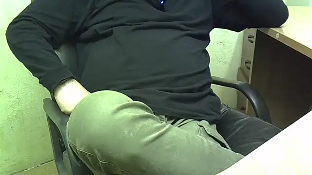 nikdov3's Live XXX Chat