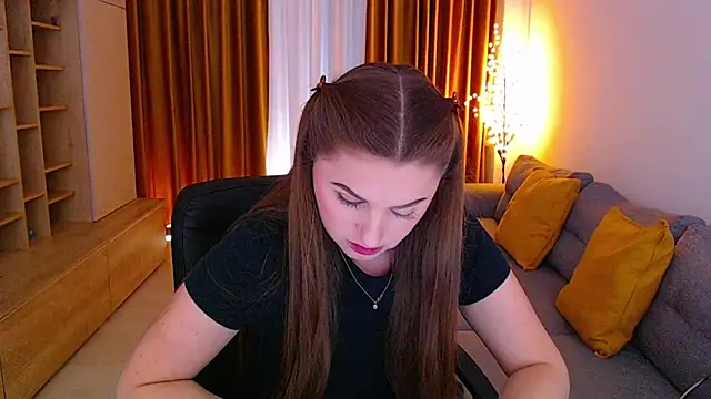 _Mia_Adams Adlı Modelin Canlı XXX Sohbeti