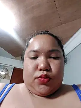 LianaCruzado – Kamerová šou