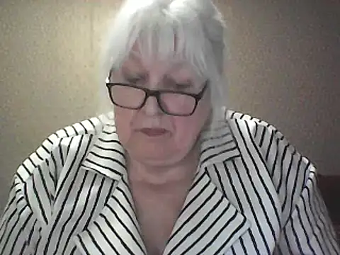 Alexia64231's Webcam Show