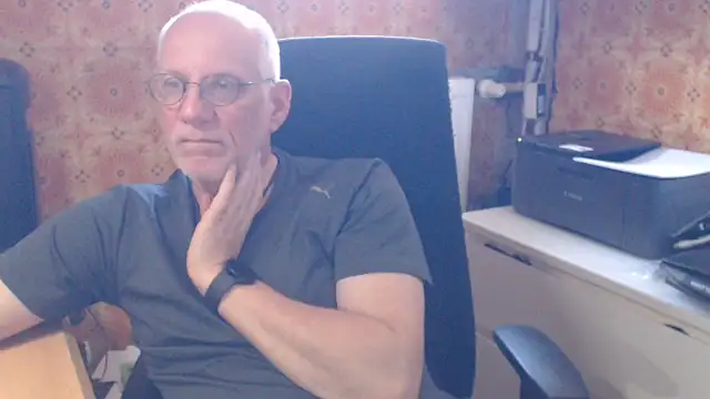 pm0365 Live XXX-Chat