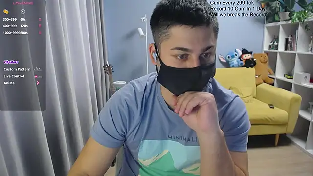 Tomguys: онлайн-секс-чат