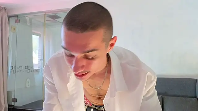 XXX chat uživo modela KaydenDrew