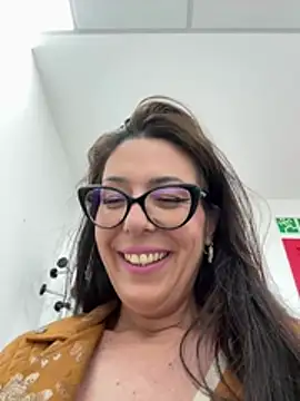 eveangelll Adlı Modelin Canlı XXX Sohbeti