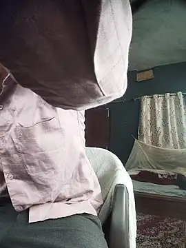 Pokazy przed kamerką – richardjames95