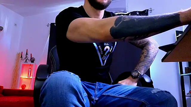 Chat XXX ao vivo de MightyAaron66