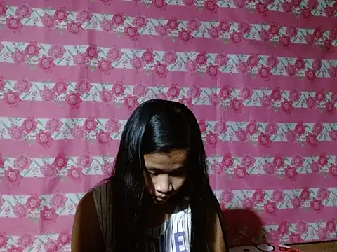 sweet_caroline6969 Adlı Modelin Canlı XXX Sohbeti