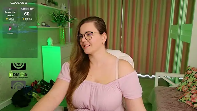 KellyKleine – Naživo XXX chat