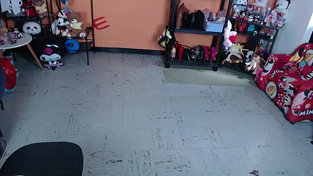 MissMiia2 – Naživo XXX chat