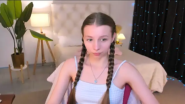 JulieDaniel – Naživo XXX chat