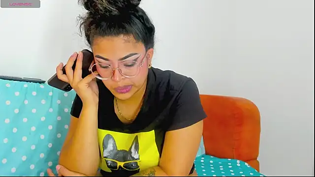 Czat XXX na żywo – moana_taylor