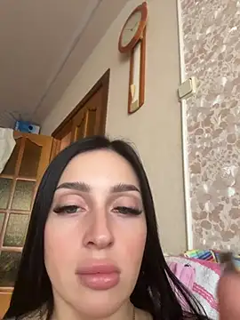 Soft_Pleasure Adlı Modelin Canlı XXX Sohbeti